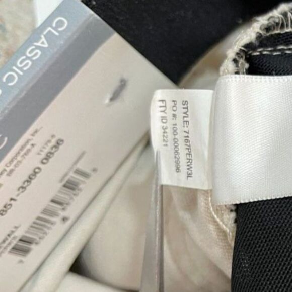 Liz Claiborne Classic Fit Straight Leg Cropped Khaki Pants Size 4 NWT - Picture 6 of 12